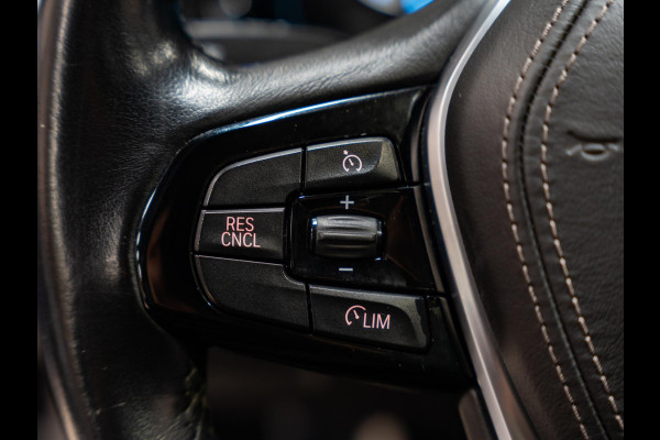 BMW 5 Serie Touring 520i High Executive M Pakket, Pano, Virtual Cockpit, Leder, 19"M Sport Velgen, Prive Glas, Volledig Onderhoud