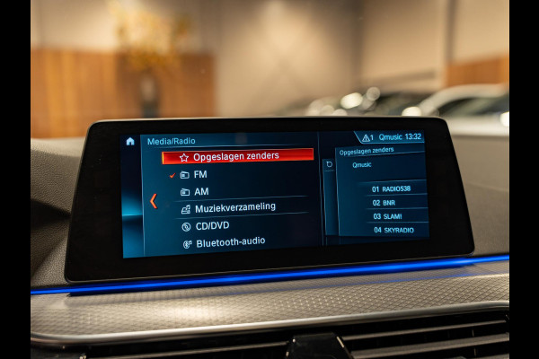 BMW 5 Serie Touring 520i High Executive M Pakket, Pano, Virtual Cockpit, Leder, 19"M Sport Velgen, Prive Glas, Volledig Onderhoud
