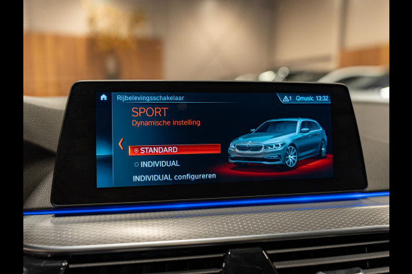 BMW 5 Serie Touring 520i High Executive M Pakket, Pano, Virtual Cockpit, Leder, 19"M Sport Velgen, Prive Glas, Volledig Onderhoud