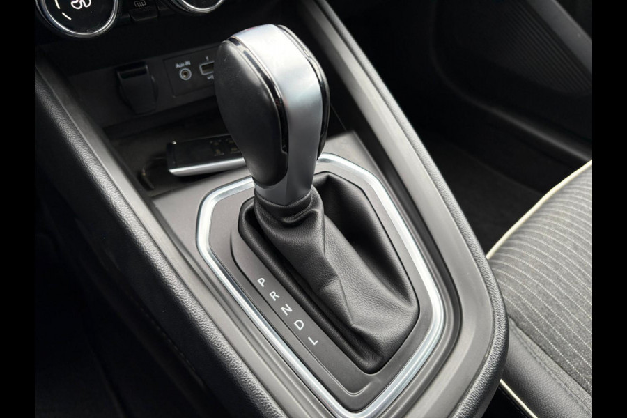 Renault Clio 1.0 TCe Intens GROOT SCHERM NAVI STUUR-VERWARMING LEER,AUTOMAAR,GARANTIE