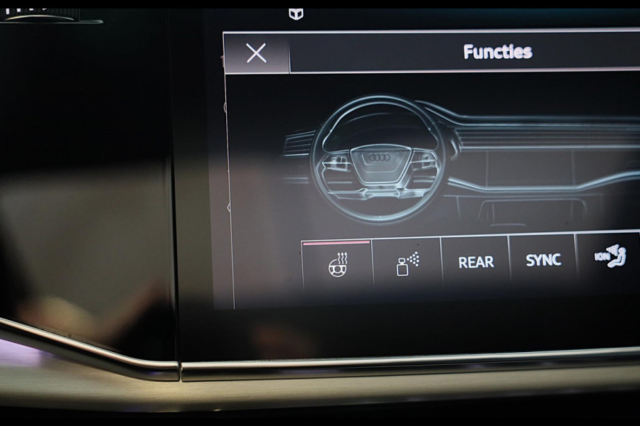 Audi Q8 55 TFSI e Quattro RSQ8 Look / Carbon / Massage / RS Zetels / 360 Camera / Memory / Pano / Matrix / 23 Inch