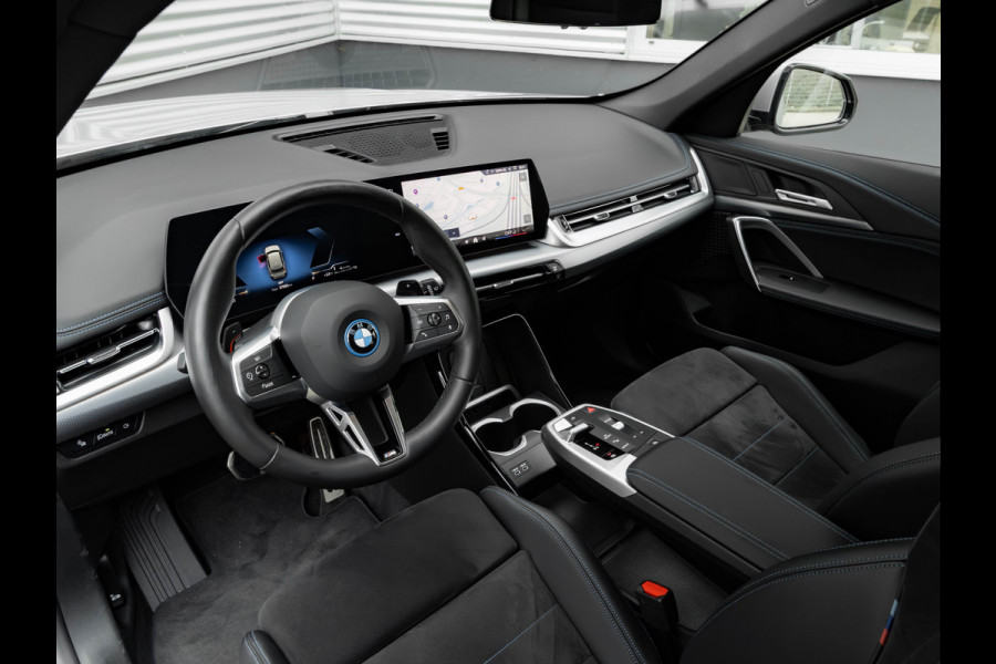 BMW X1 xDrive25e M-Sport - Trekhaak - Camera - Comfort Access
