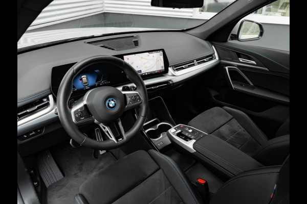 BMW X1 xDrive25e M-Sport - Trekhaak - Camera - Comfort Access
