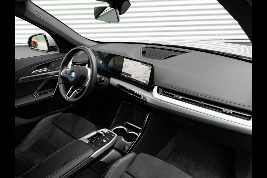 BMW X1 xDrive25e M-Sport - Trekhaak - Camera - Comfort Access