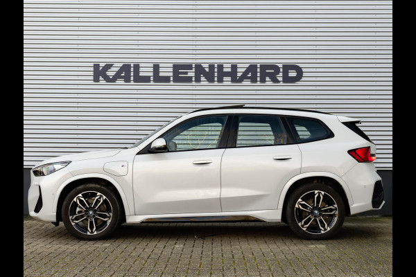 BMW X1 xDrive25e M-Sport - Pano - 19 inch - Camera - Comfort Access
