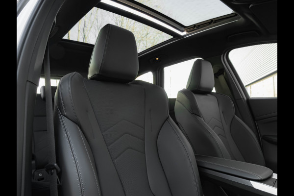 BMW X1 xDrive25e M-Sport - Pano - 19 inch - Camera - Comfort Access