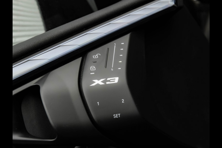 BMW X3 30e xDrive M-Sport - ACC - Stuurwiel Verwarmd - Memoryzetel