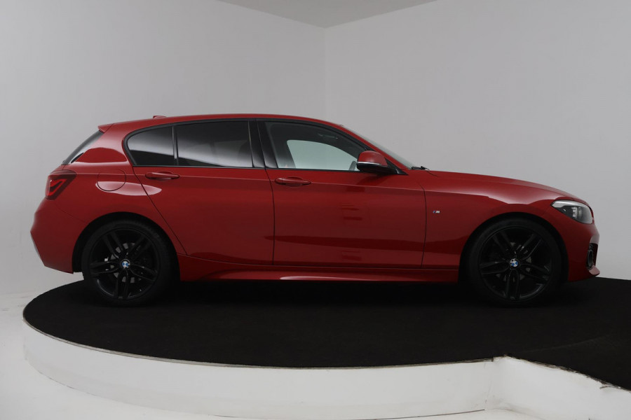 BMW 1-serie 118i Corporate Lease Executive (STOELVERWARMING, DIGITALE COCKPIT, CRUISE CONTROL, AUTOMAAT, DEALER ONDERHOUDEN)