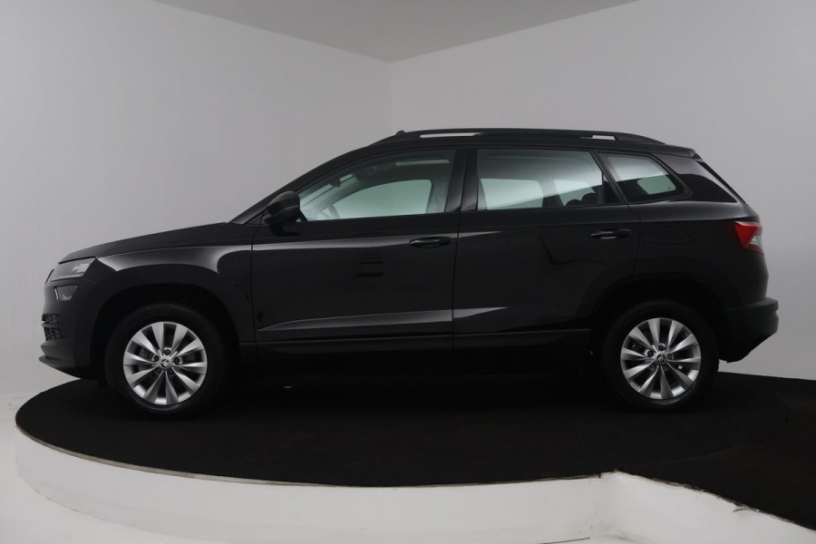 Škoda Karoq 1.0 TSI Business Edition (PANORAMADAK, STOEL/STUUR VERWARMING, NAVIGATIE CARPLAY, DIGITALE COCKPIT, SENSOREN)