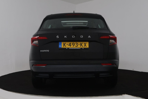 Škoda Karoq 1.0 TSI Business Edition (PANORAMADAK, STOEL/STUUR VERWARMING, NAVIGATIE CARPLAY, DIGITALE COCKPIT, SENSOREN)