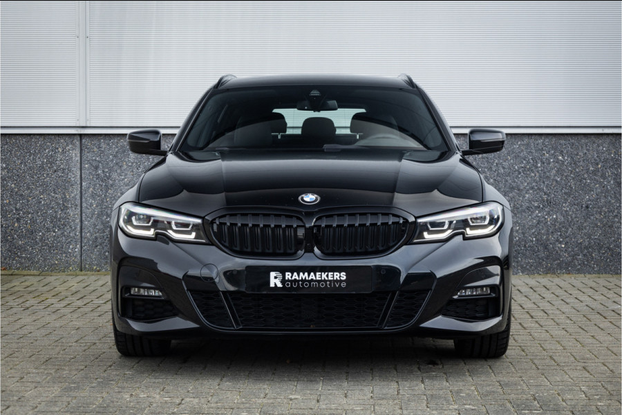BMW 3 Serie Touring 320i M Sport High Ex Camera / HiFi / Trekhaak / 19inch /