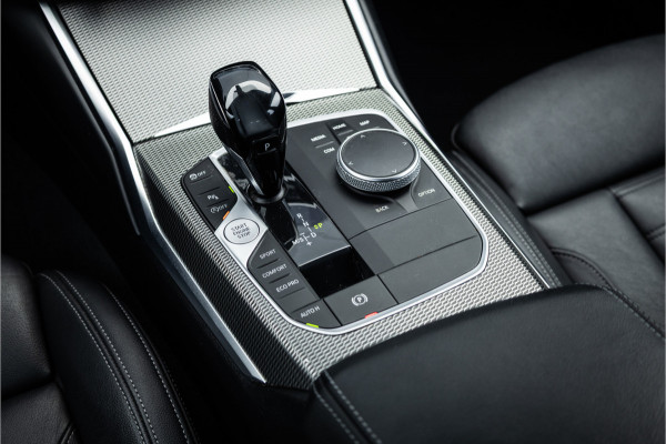 BMW 3 Serie Touring 320i M Sport High Ex Camera / HiFi / Trekhaak / 19inch /