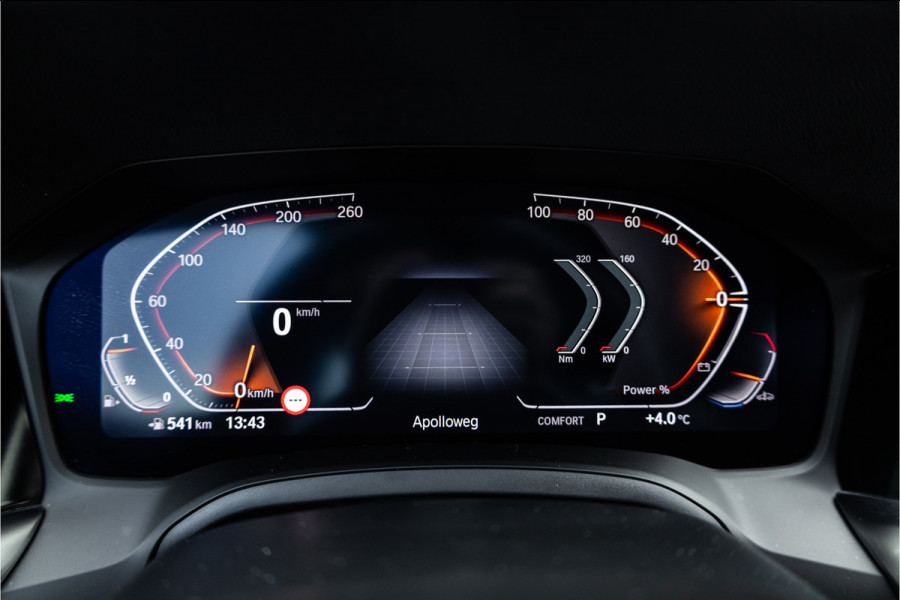 BMW 3 Serie Touring 320i M Sport High Ex Camera / HiFi / Trekhaak / 19inch /