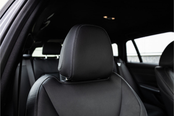 BMW 3 Serie Touring 320i M Sport High Ex Camera / HiFi / Trekhaak / 19inch /