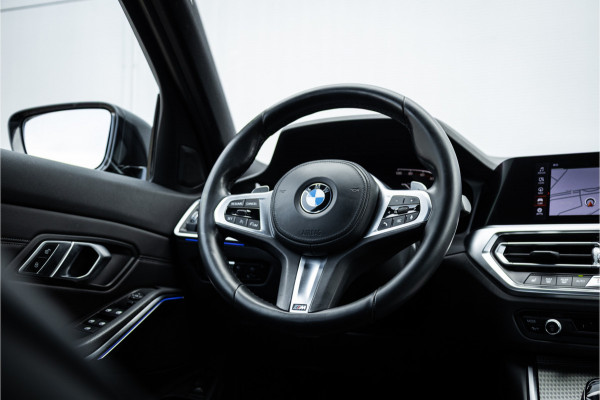 BMW 3 Serie Touring 320i M Sport High Ex Camera / HiFi / Trekhaak / 19inch /
