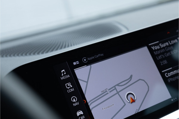 BMW 3 Serie Touring 320i M Sport High Ex Camera / HiFi / Trekhaak / 19inch /