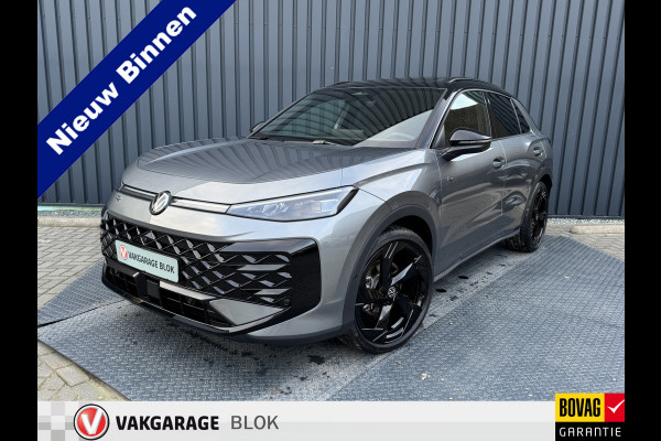 Volkswagen T-Roc 1.5 eTsi R-Line First Edition | Trekhaak wegkl. | 360 Camera | Panodak | Harman/Kardon | Prijs Rijklaar!!