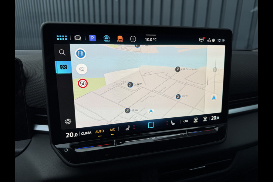 Volkswagen T-Roc 1.5 eTsi R-Line First Edition | Trekhaak wegkl. | 360 Camera | Panodak | Harman/Kardon | Prijs Rijklaar!!