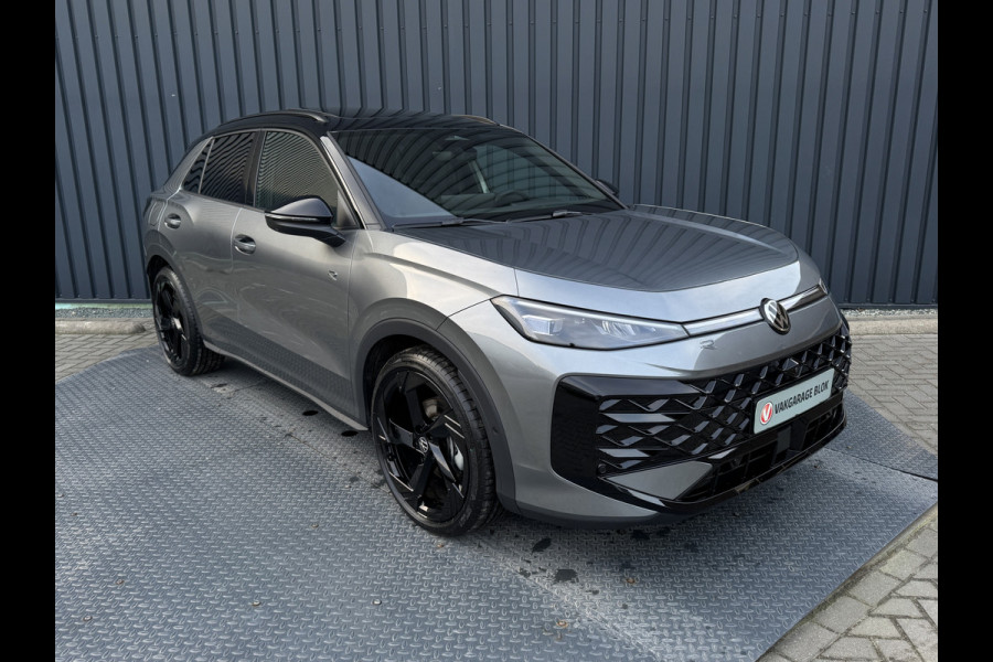 Volkswagen T-Roc 1.5 eTsi R-Line First Edition | Trekhaak wegkl. | 360 Camera | Panodak | Harman/Kardon | Prijs Rijklaar!!