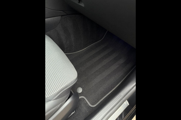 Mercedes-Benz C-Klasse Estate 300 e Luxury Line Camera CarPlay BTW