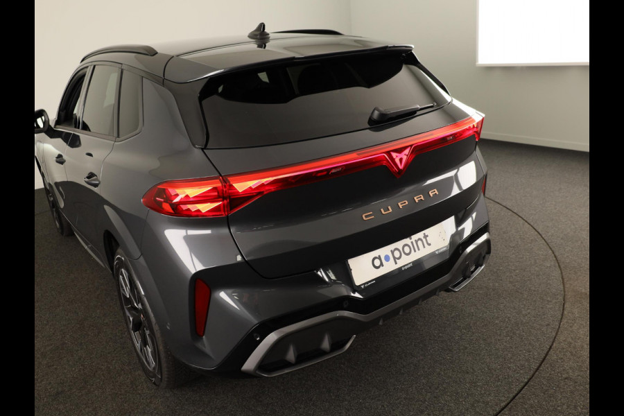 CUPRA Terramar 1.5 TSI e-Hybrid Business 204pk | Navigatie | Parkeercamera | Elektrisch verstelbare voorstoelen met geheugen |