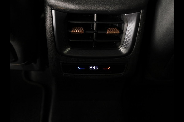 CUPRA Terramar 1.5 TSI e-Hybrid Business 204pk | Navigatie | Parkeercamera | Elektrisch verstelbare voorstoelen met geheugen |