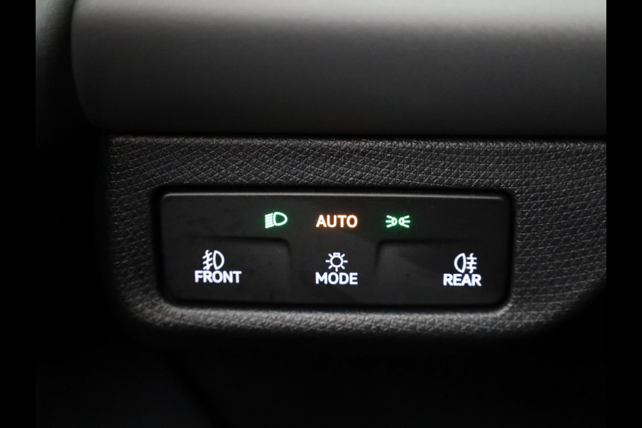 CUPRA Terramar 1.5 TSI e-Hybrid Business 204pk | Navigatie | Parkeercamera | Elektrisch verstelbare voorstoelen met geheugen |