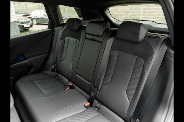 BMW X3 30e xDrive M-Sport - Trekhaak - ACC - Head-up - Stuurwiel Verwarming