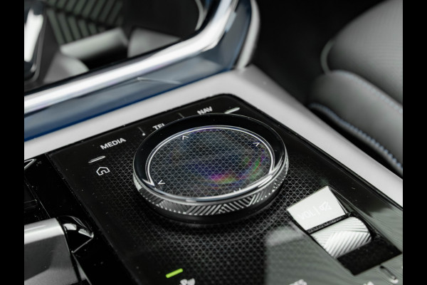 BMW X3 30e xDrive M-Sport - Trekhaak - ACC - Head-up - Stuurwiel Verwarming