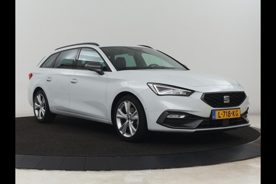 Seat Leon 1.5 eTSI FR Intens | Carplay | Adaptive cruise | Sfeerverlichting | Navigatie | Parkeerhulp | Dodehoek detectie | Full LED | Climate control | Bluetooth