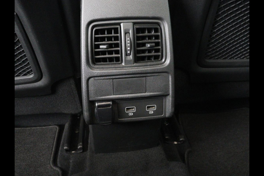 Renault Arkana 1.6 E-Tech Hybrid 145 R.S. Line | Panoramadak | Leder/Alcantara | Trekhaak | Stoelverwarming | Adaptive cruise | Camera | Carplay | Keyless | Park Assist | Full LED | Navigatie