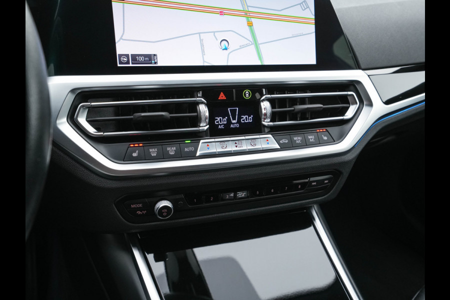 BMW 3 Serie Touring 320e Business Edition Plus [Plug-In] (INCL-BTW) Aut. *LEATHER | FULL-LED | HEATED-SPORTSEATS | DIGI-COCKPIT | HIFI-SOUND | NAVI-FULLMAP | PRIVACYGLASS | PDC | AMBIENTLIGHT | DAB | KEYLESS | TOWBAR | 17"ALU* *