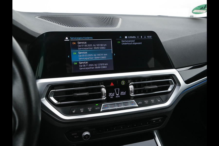 BMW 3 Serie Touring 320e Business Edition Plus [Plug-In] (INCL-BTW) Aut. *LEATHER | FULL-LED | HEATED-SPORTSEATS | DIGI-COCKPIT | HIFI-SOUND | NAVI-FULLMAP | PRIVACYGLASS | PDC | AMBIENTLIGHT | DAB | KEYLESS | TOWBAR | 17"ALU* *