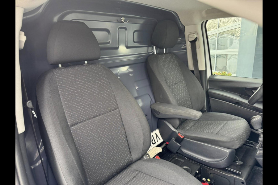 Mercedes-Benz Vito 116cdi Lang, Airco, Navigatie, Camera, Trekhaak, PDC.