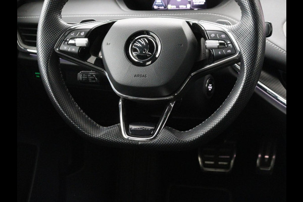 Škoda ENYAQ iV 80 Sportline | SOH 91% | Panoramdak | Head-Up | Trekhaak | Adaptive cruise | 360 Camera | Stoelverwarming | Matrix LED | Memory | Carplay | Navigatie | Alcantara