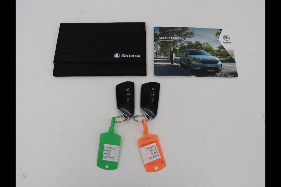 Škoda ENYAQ iV 80 Sportline | SOH 91% | Panoramdak | Head-Up | Trekhaak | Adaptive cruise | 360 Camera | Stoelverwarming | Matrix LED | Memory | Carplay | Navigatie | Alcantara