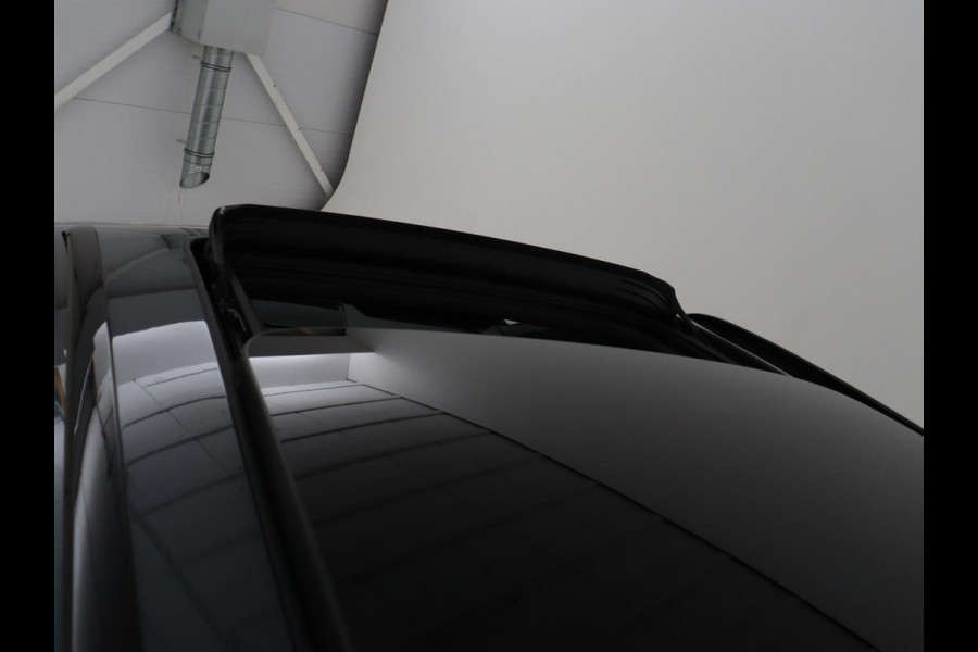 Škoda ENYAQ iV 80 Sportline | SOH 91% | Panoramdak | Head-Up | Trekhaak | Adaptive cruise | 360 Camera | Stoelverwarming | Matrix LED | Memory | Carplay | Navigatie | Alcantara