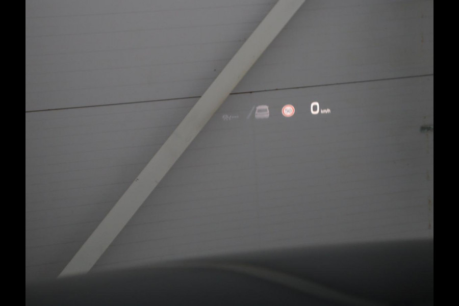 Škoda ENYAQ iV 80 Sportline | SOH 91% | Panoramdak | Head-Up | Trekhaak | Adaptive cruise | 360 Camera | Stoelverwarming | Matrix LED | Memory | Carplay | Navigatie | Alcantara