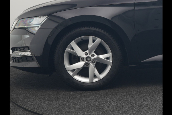 Škoda Superb Combi 1.4 TSI iV Business Edition Plug In Hybrid 218pk Dealer O.H PHEV | Trekhaak af Fabriek | Crystal LED | Keyless | Apple Carplay | Sportstoelen Verwarmd | Cruise Control | 17"L.M |