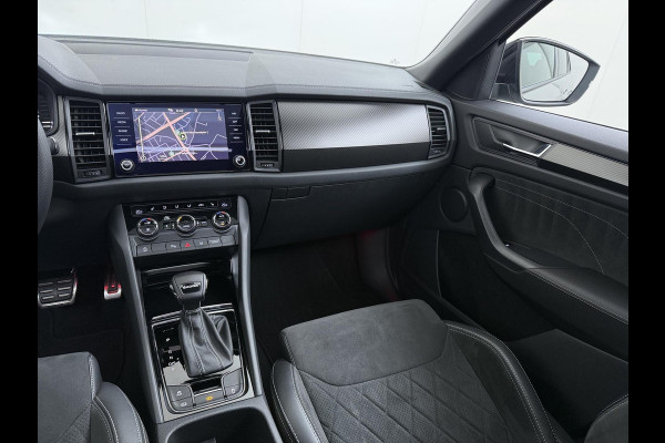 Škoda Kodiaq 1.5 TSI Sportline Business VAN €43.900,- NU VOOR SLECHTS €39.877,- Uw LENTEVOORDEEL €4.023,- |AUTOMAAT | PANORAMADAK | ADAPTIEVE CRUISECONTROL | CAMERA | ELEKTRISCHE STOEL/KOFFERRUIK | STANDKACHEL | STOELVERWARMING VOOR + ACHTER | SKODA DEALER ONDERHOUDEN | RIJKLAAR GELEVERD