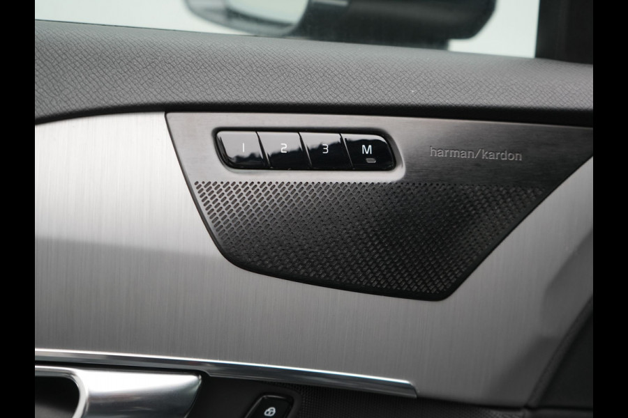 Volvo XC90 T8 Recharge AWD Inscription 7 Persoons Plug In Hybrid 394pk Dealer O.H PHEV | Luchtvering | Panodak | Trekhaak af Fabriek | Adaptive Cruise |  Head Up | 360 camera | 21"L.M | BLIS | Harman Kardon |