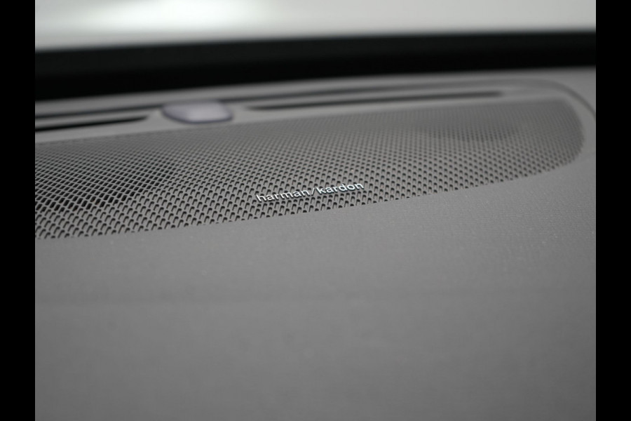 Volvo XC90 T8 Recharge AWD Inscription 7 Persoons Plug In Hybrid 394pk Dealer O.H PHEV | Luchtvering | Panodak | Trekhaak af Fabriek | Adaptive Cruise |  Head Up | 360 camera | 21"L.M | BLIS | Harman Kardon |