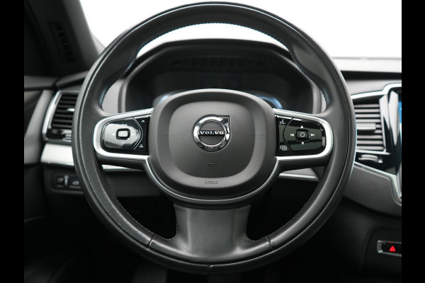 Volvo XC90 T8 Recharge AWD Inscription 7 Persoons Plug In Hybrid 394pk Dealer O.H PHEV | Luchtvering | Panodak | Trekhaak af Fabriek | Adaptive Cruise |  Head Up | 360 camera | 21"L.M | BLIS | Harman Kardon |