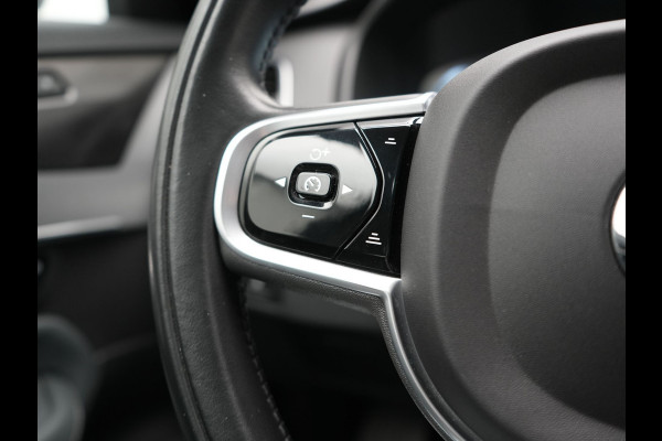 Volvo XC90 T8 Recharge AWD Inscription 7 Persoons Plug In Hybrid 394pk Dealer O.H PHEV | Luchtvering | Panodak | Trekhaak af Fabriek | Adaptive Cruise |  Head Up | 360 camera | 21"L.M | BLIS | Harman Kardon |