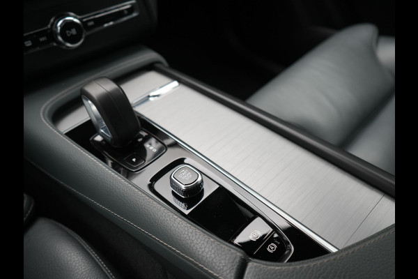 Volvo XC90 T8 Recharge AWD Inscription 7 Persoons Plug In Hybrid 394pk Dealer O.H PHEV | Luchtvering | Panodak | Trekhaak af Fabriek | Adaptive Cruise |  Head Up | 360 camera | 21"L.M | BLIS | Harman Kardon |
