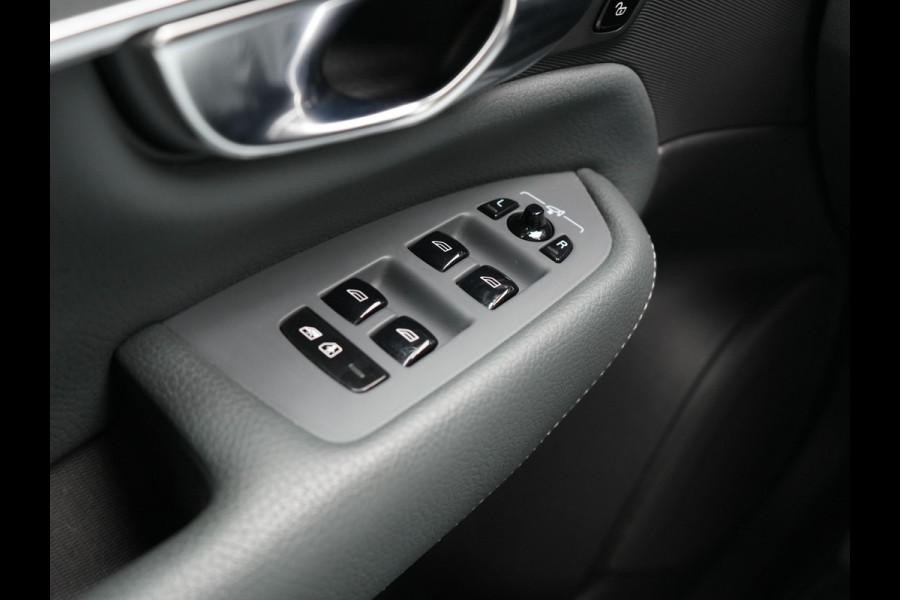 Volvo XC90 T8 Recharge AWD Inscription 7 Persoons Plug In Hybrid 394pk Dealer O.H PHEV | Luchtvering | Panodak | Trekhaak af Fabriek | Adaptive Cruise |  Head Up | 360 camera | 21"L.M | BLIS | Harman Kardon |