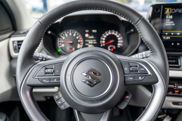 Suzuki Swift 1.2 Comfort Smart Hybrid|Prijs rijklaar incl. 12 mnd garantie| LMV DAB Carplay/Android auto Camera Stoelverwarming