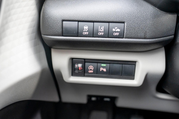 Suzuki Swift 1.2 Comfort Smart Hybrid|Prijs rijklaar incl. 12 mnd garantie| LMV DAB Carplay/Android auto Camera Stoelverwarming