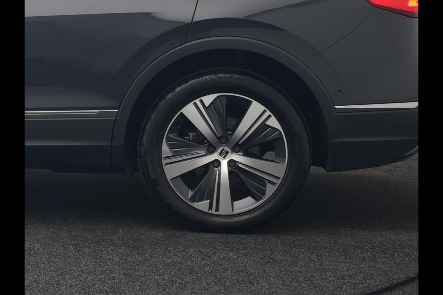 Seat Tarraco 1.4 TSI Xcellence Plug In Hybrid 245pk Dealer O.H PHEV | Trekhaak af Fabriek | Adaptive Cruise | Lederen Sportstoelen Memory | 360 Camera | Stuur & Stoelverwarming | Keyless | 19"L.M | Parkassist | Virtual |
