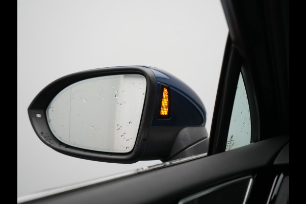 Volkswagen Passat Variant GTE Business Plug In Hybrid 218pk Dealer O.H PHEV | Trekhaak af Fabriek | Adaptive Cruise | Alcantara Sportstoelen Massage | Camera | Virtual | 18"L.M | Keyless | Matrix LED | Apple Carplay |